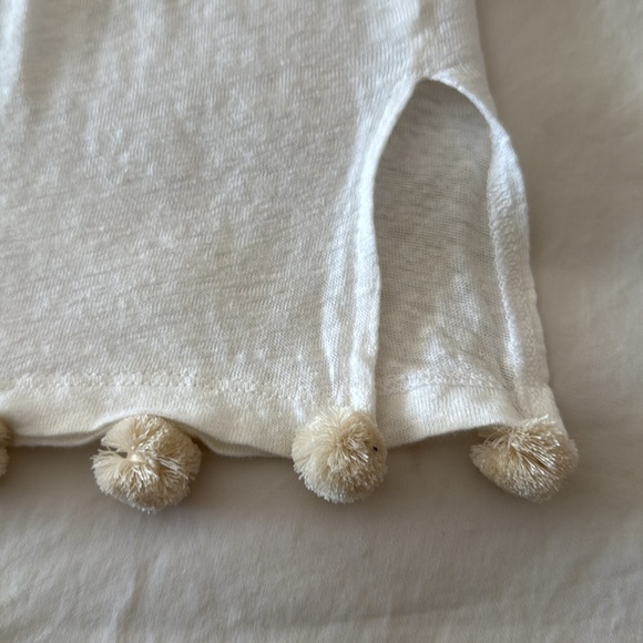 Darling white linen tank top with cream colored fuzzy balls attached to the hem - Picture 4 of 6